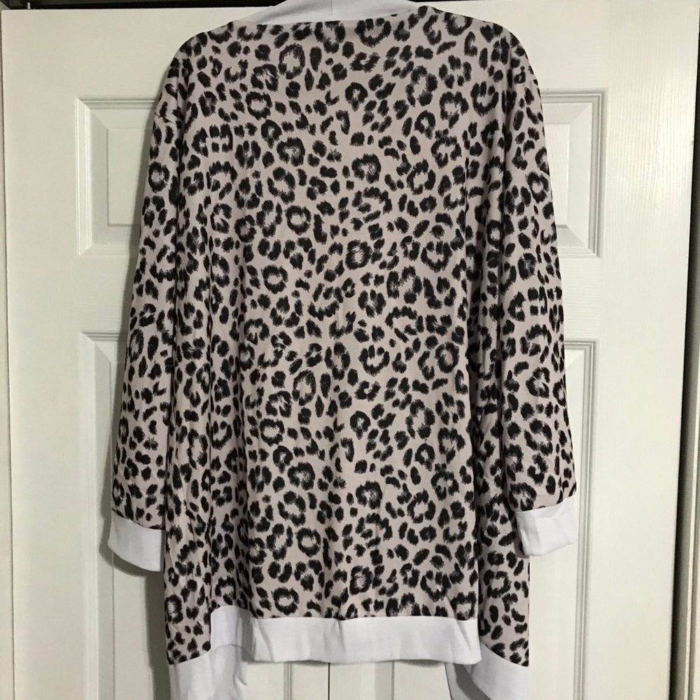 Cardigan - Picture 2 of 2
